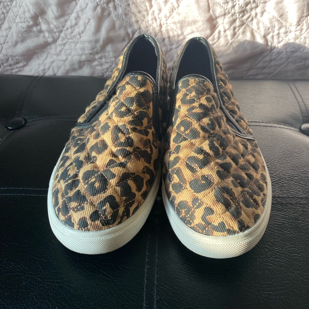 Leopard print sneakers. Size 11